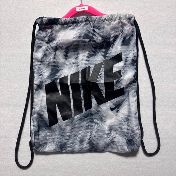 Nike Drawstring Bag Black and White Sportwear Gym Bag Sack - Picture 1 of 5